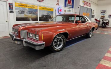 Pontiac-Grand-Prix-1977-2-Door-1