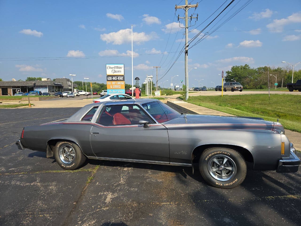 Pontiac-Grand-Prix-1977-Coupe-1