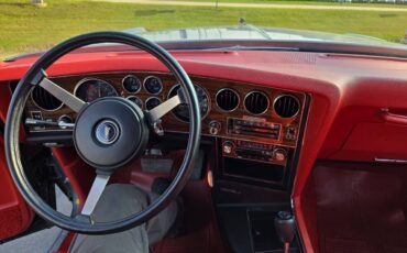 Pontiac-Grand-Prix-1977-Coupe-12
