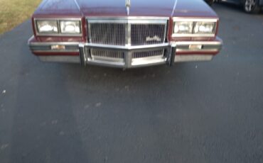 Pontiac-Grand-Prix-1981-Coupe-19