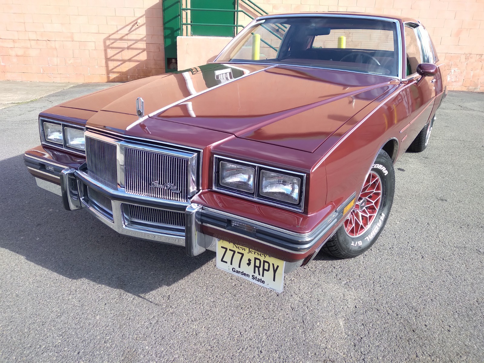 Pontiac-Grand-Prix-1981-Coupe-2