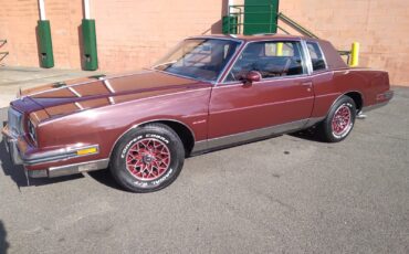 Pontiac-Grand-Prix-1981-Coupe-7
