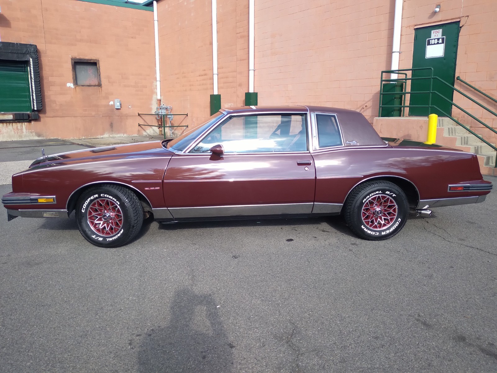 Pontiac-Grand-Prix-1981-Coupe