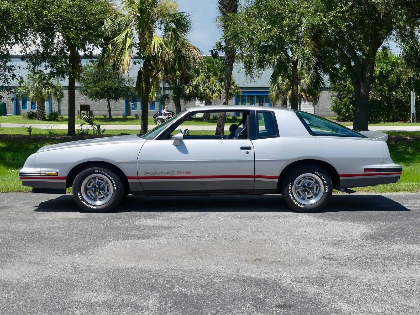 Pontiac-Grand-Prix-1986-Coupe-12