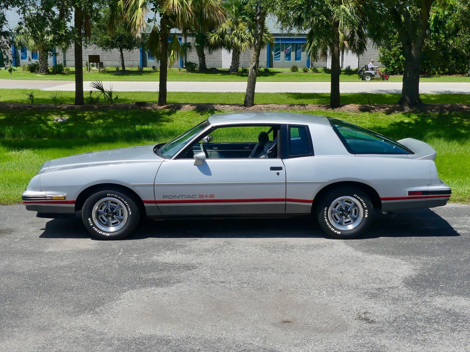 Pontiac-Grand-Prix-1986-Coupe-13