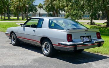 Pontiac-Grand-Prix-1986-Coupe-15