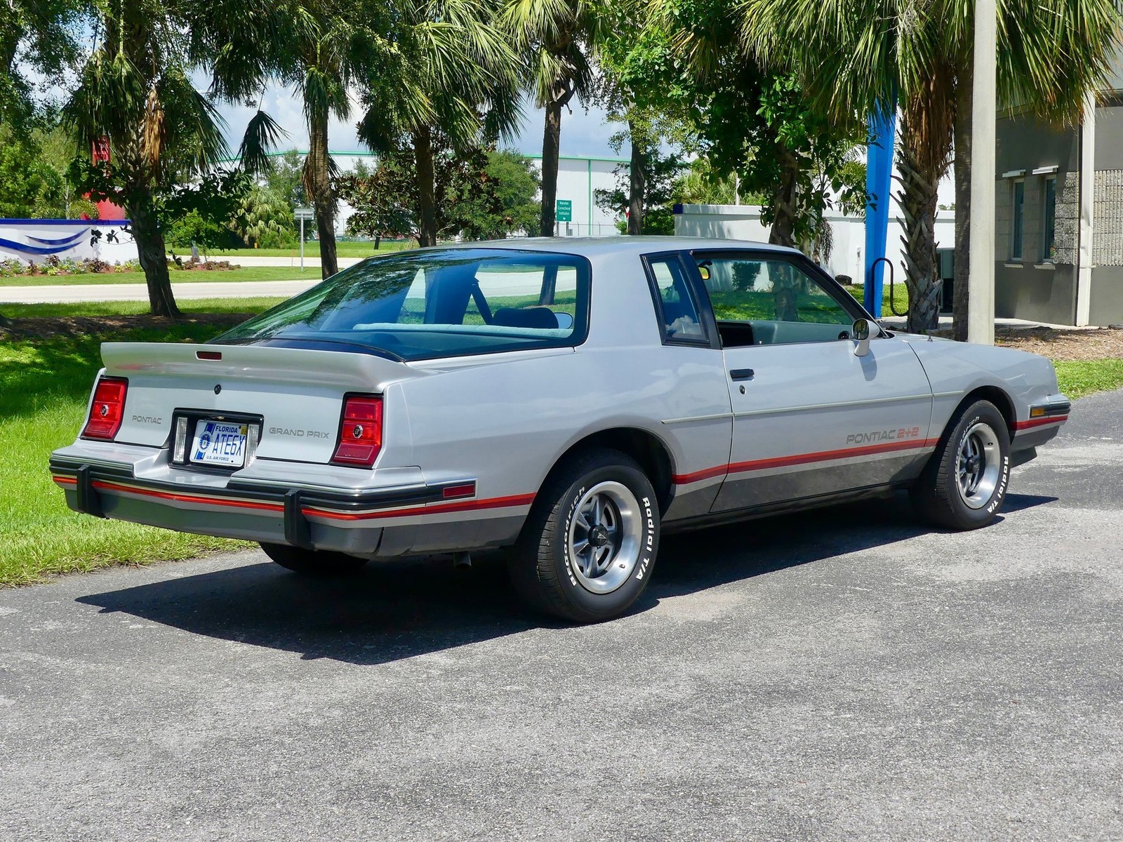 Pontiac-Grand-Prix-1986-Coupe-21