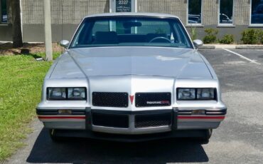Pontiac-Grand-Prix-1986-Coupe-9