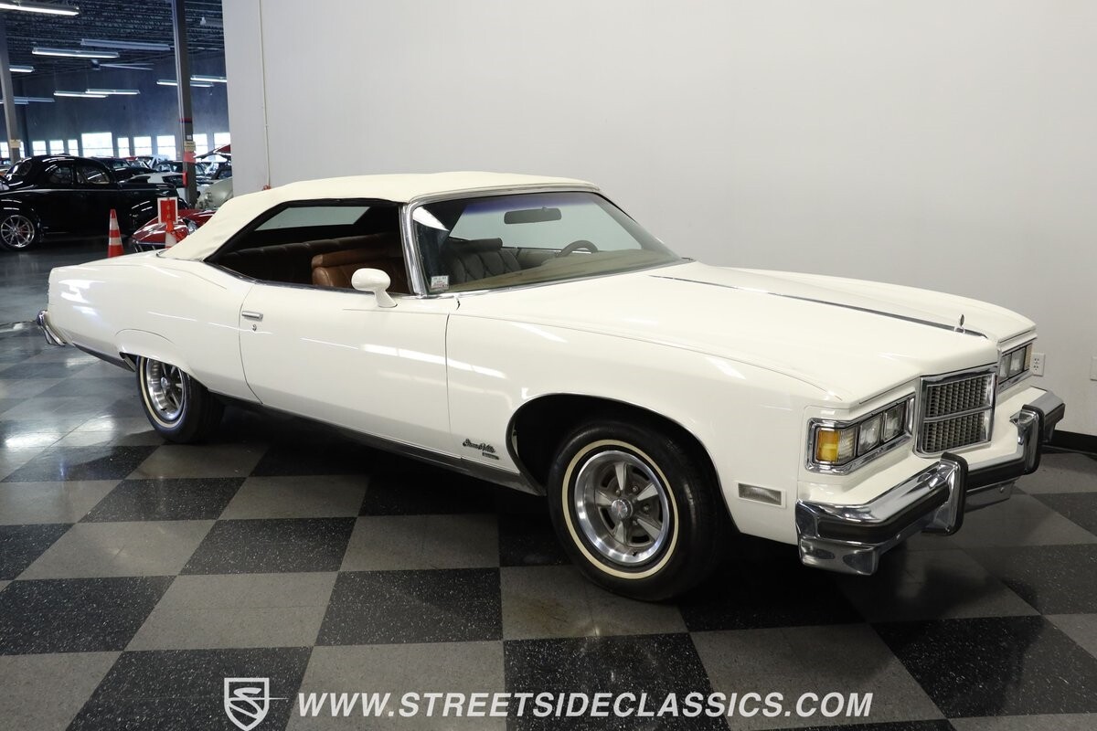Pontiac-Grand-Ville-1975-Convertible-13
