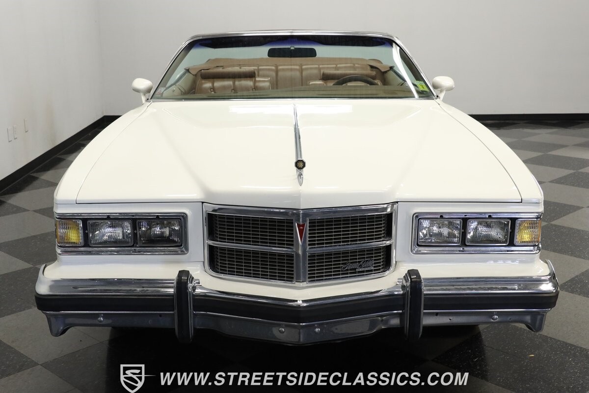 Pontiac-Grand-Ville-1975-Convertible-15