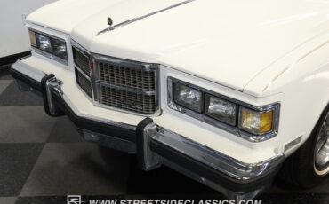 Pontiac-Grand-Ville-1975-Convertible-18