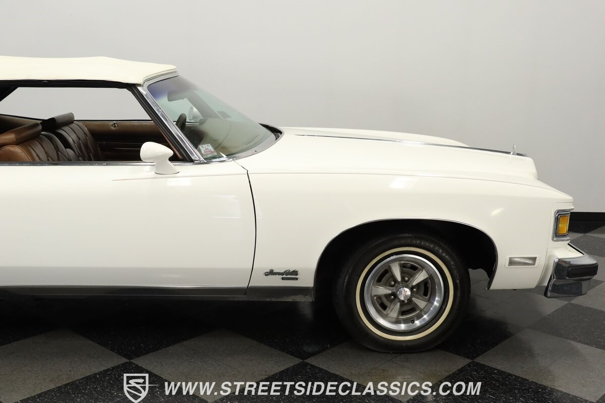 Pontiac-Grand-Ville-1975-Convertible-28
