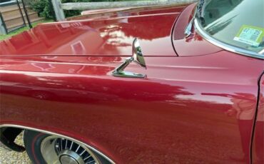 Pontiac-Grand-prix-1963-cranberry-red-white-1