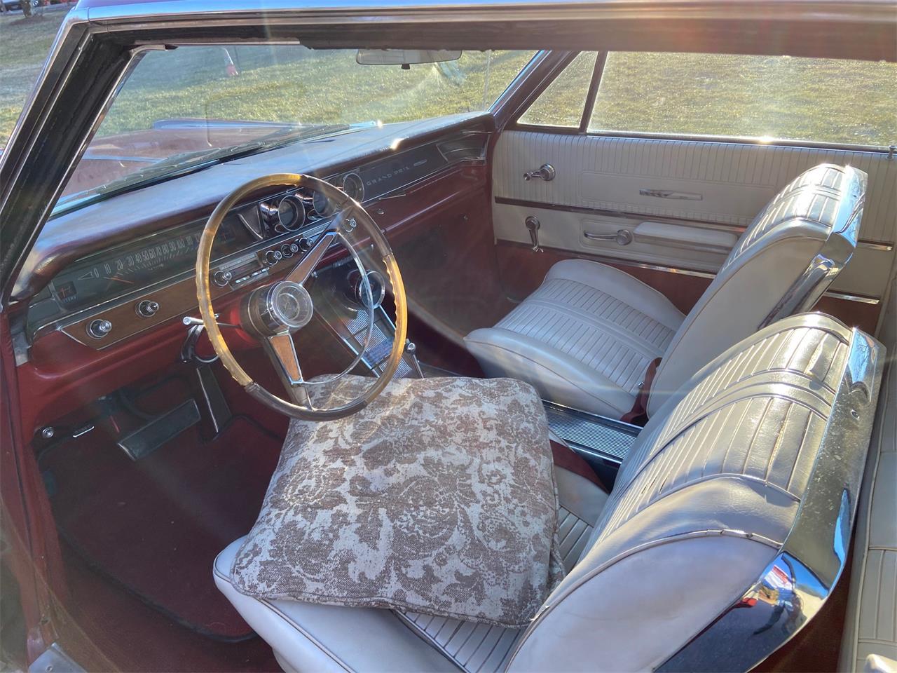 Pontiac-Grand-prix-1963-cranberry-red-white-15