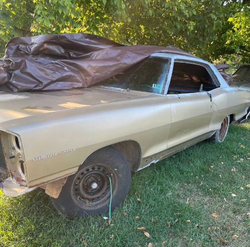 Pontiac-Grand-prix-1966-1