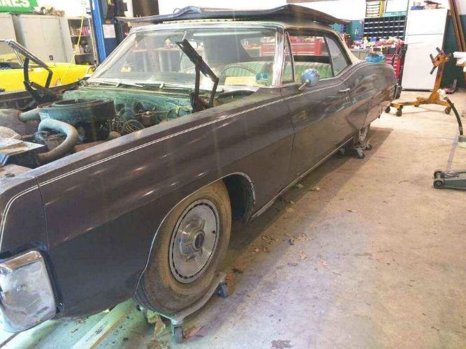Pontiac-Grand-prix-1967-Brown-6