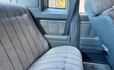 Pontiac-Grand-prix-1986-Silver-Gray-1