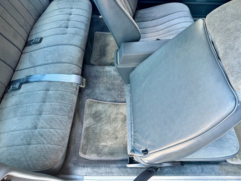 Pontiac-Grand-prix-1986-Silver-Gray-2
