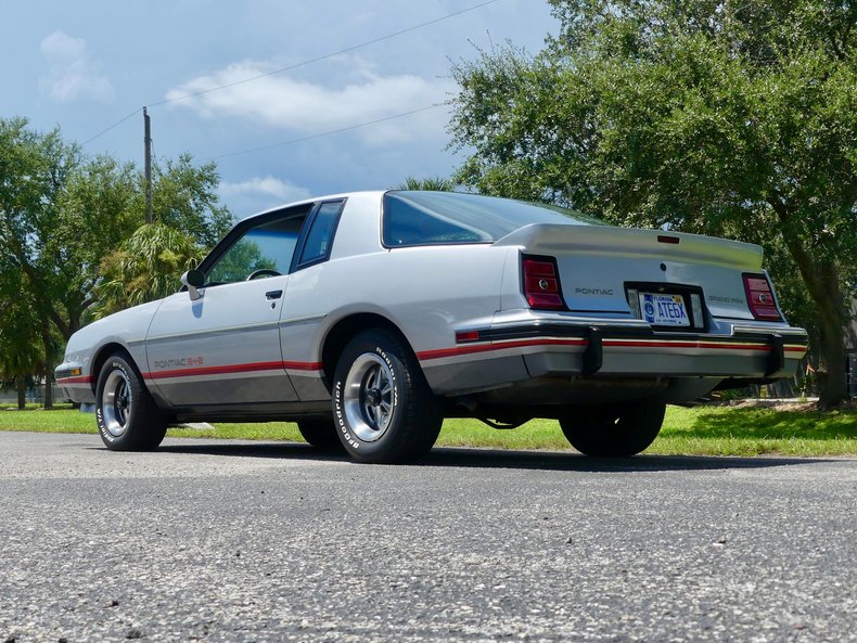 Pontiac-Grand-prix-1986-Silver-Gray-24