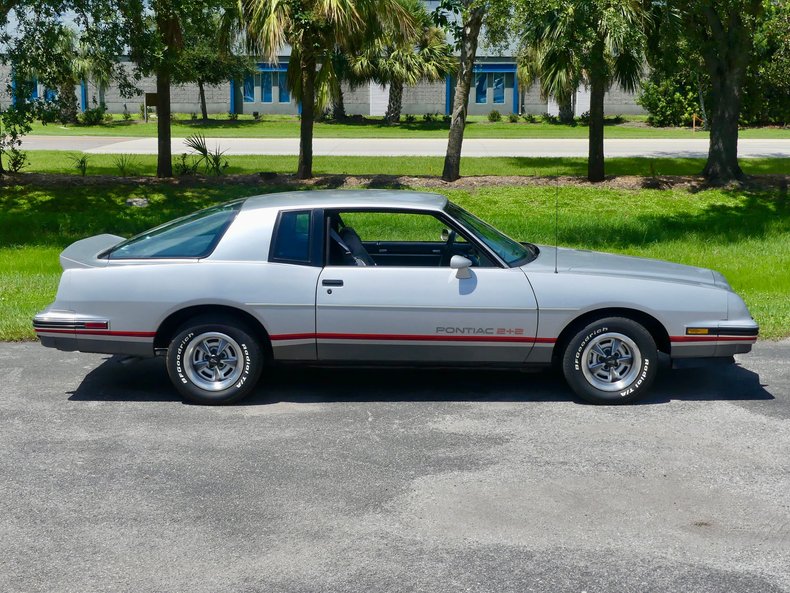 Pontiac-Grand-prix-1986-Silver-Gray-30
