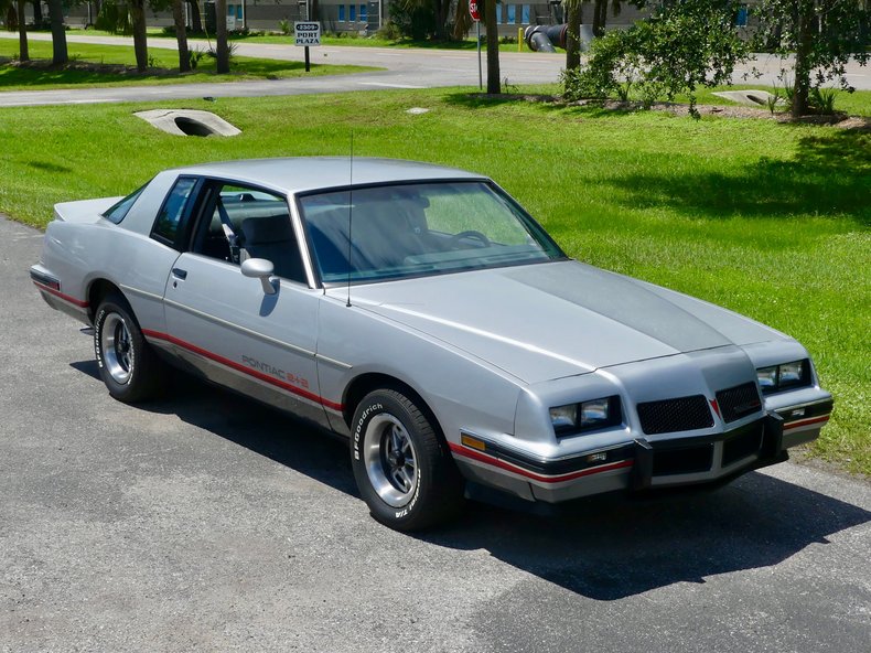 Pontiac-Grand-prix-1986-Silver-Gray-33