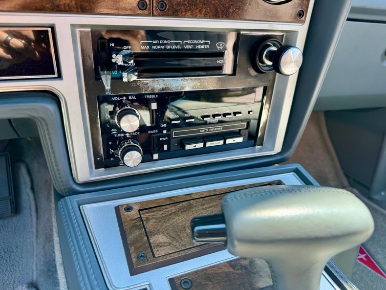 Pontiac-Grand-prix-1986-Silver-Gray-7