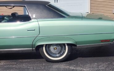 Pontiac-Grandville-1973-4-Dr-1