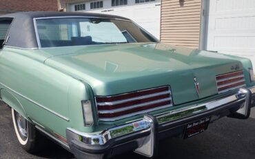 Pontiac-Grandville-1973-4-Dr-11