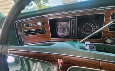 Pontiac-Grandville-1973-4-Dr-21