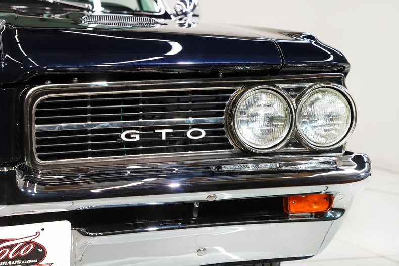 Pontiac-Gto-1964-Nocturne-Blue-White-16