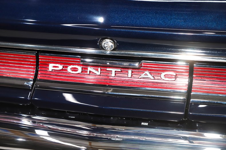 Pontiac-Gto-1964-Nocturne-Blue-White-6