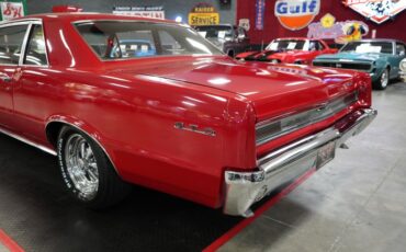 Pontiac-Gto-1964-Red-Black-12