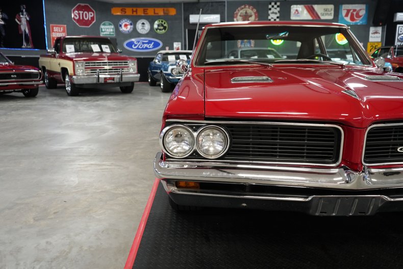 Pontiac-Gto-1964-Red-Black-33