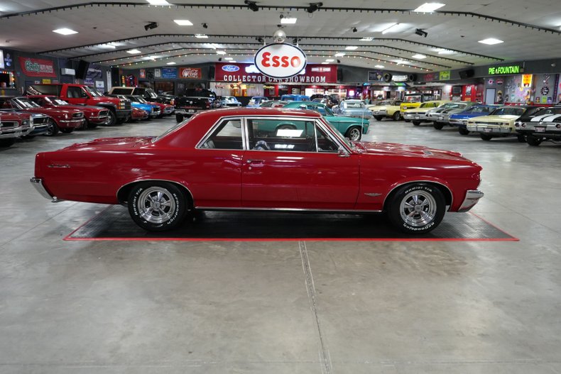 Pontiac-Gto-1964-Red-Black-4