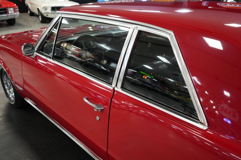 Pontiac-Gto-1964-Red-Black-42