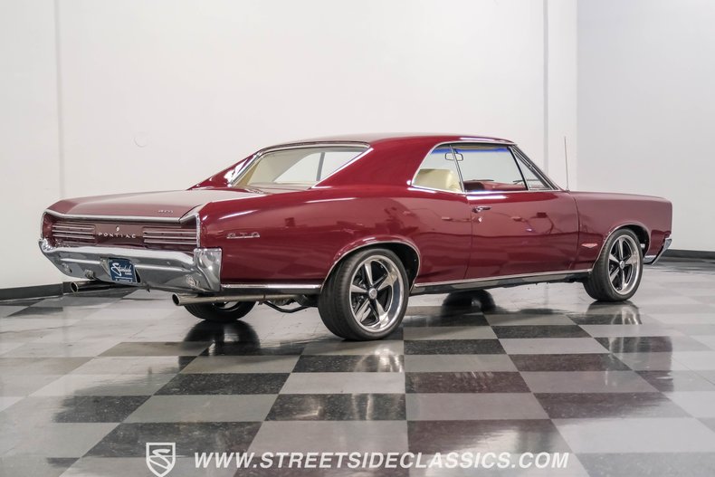 Pontiac-Gto-1966-Burgundy-Parchment-15