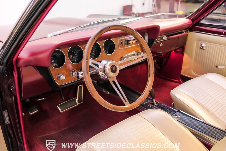 Pontiac-Gto-1966-Burgundy-Parchment-2