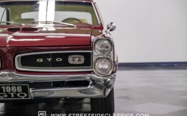 Pontiac-Gto-1966-Burgundy-Parchment-25