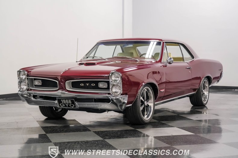 Pontiac-Gto-1966-Burgundy-Parchment-3