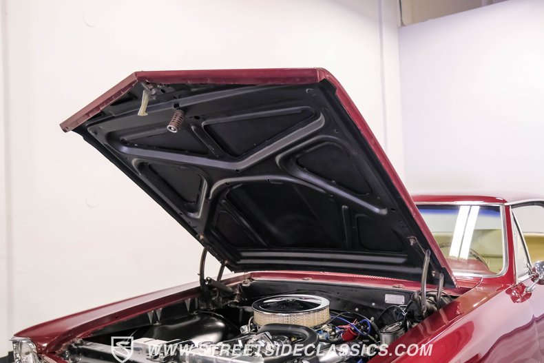 Pontiac-Gto-1966-Burgundy-Parchment-32