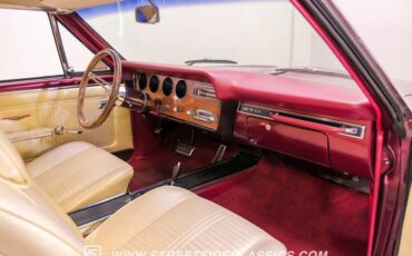 Pontiac-Gto-1966-Burgundy-Parchment-33