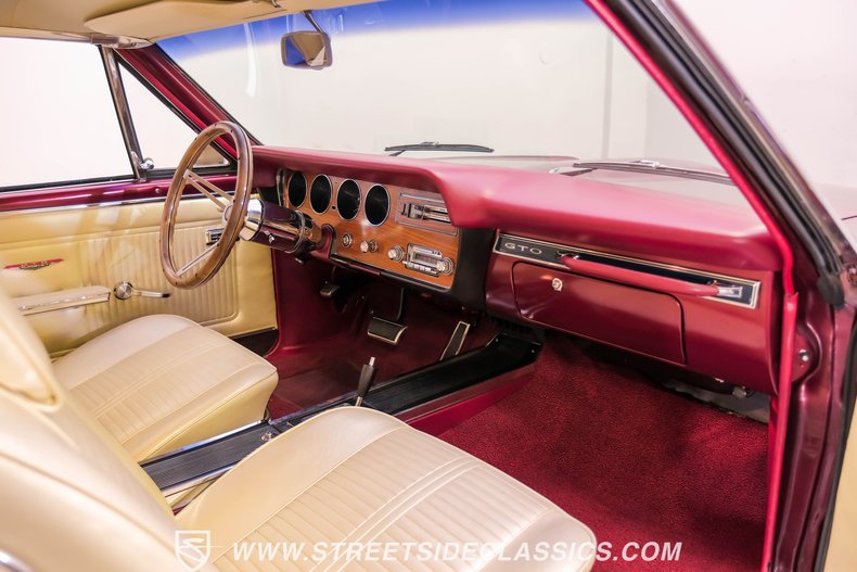 Pontiac-Gto-1966-Burgundy-Parchment-33