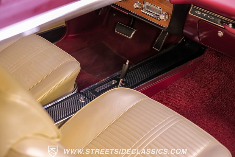 Pontiac-Gto-1966-Burgundy-Parchment-40