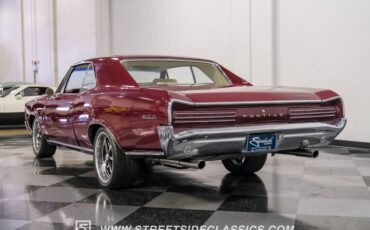 Pontiac-Gto-1966-Burgundy-Parchment-9