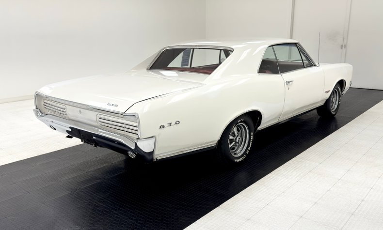 Pontiac-Gto-1966-Cameo-Ivory-Red-10
