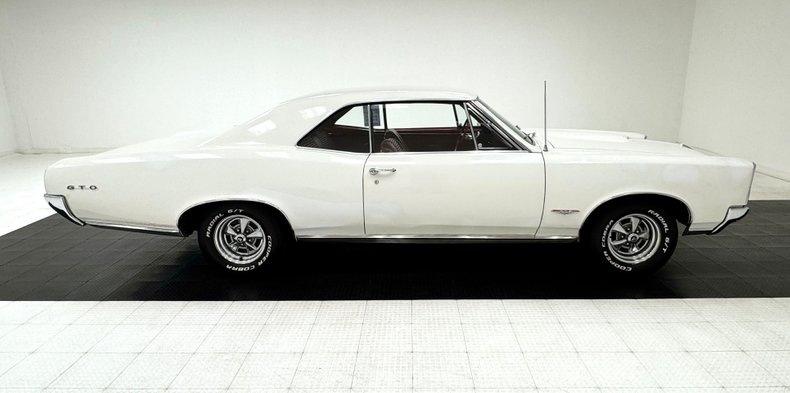 Pontiac-Gto-1966-Cameo-Ivory-Red-11