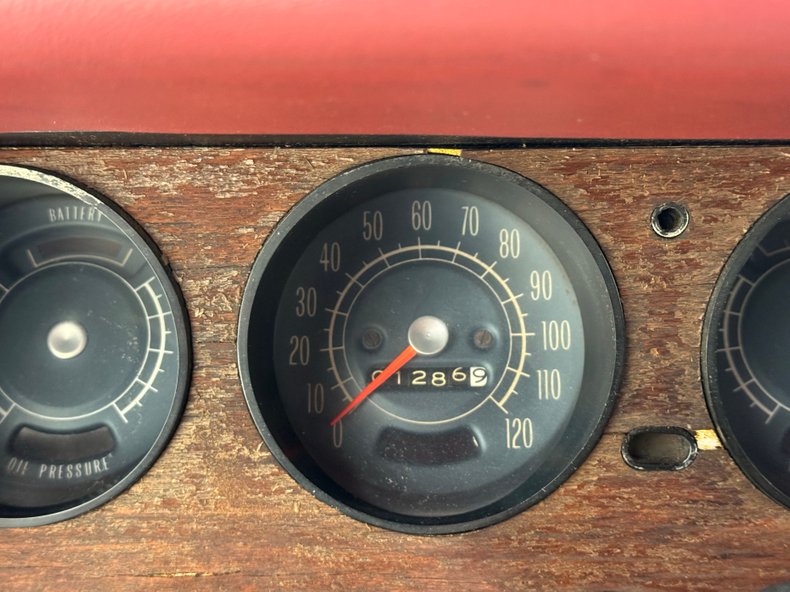 Pontiac-Gto-1966-Cameo-Ivory-Red-4