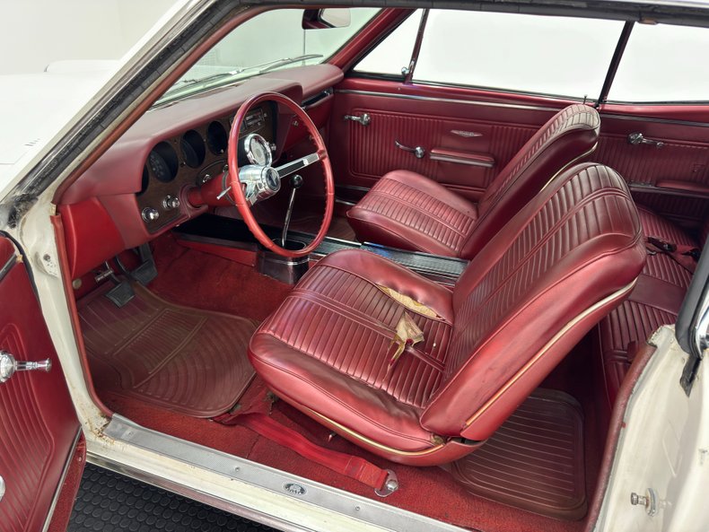Pontiac-Gto-1966-Cameo-Ivory-Red-45
