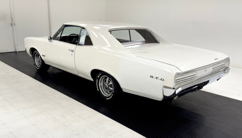 Pontiac-Gto-1966-Cameo-Ivory-Red-8
