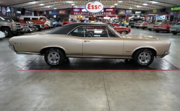 Pontiac-Gto-1966-Martinique-Bronze-Black-12